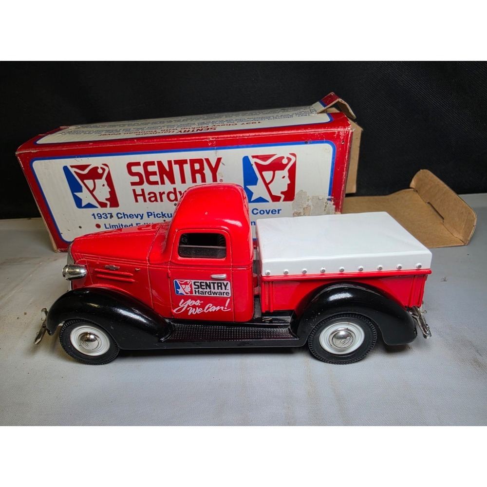 1993 Spec Cast Sentry Hardware 1937 Chevy Pickup Truck Coin Bank Box 1:25